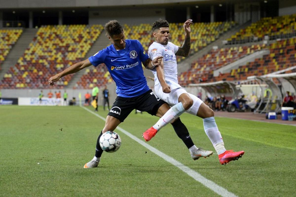 FCSB - Viitorul 3-0. Adi Petre, mesaj dur pe facebook pentru Gigi Becali: „Ai greșit crezând că sunt una dintre oile tale” » Atacantul s-a scuzat apoi în direct: „Altcineva a postat de pe contul meu”