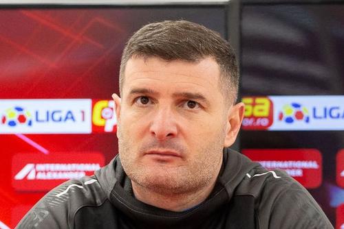 UTA a câștigat în deplasarea cu Gaz Metan Mediaș, scor 1-0, și urcă pe podiumul Ligii 1. Unica reușită i-a aparținut lui David Miculescu, în minutul 90. Laszlo