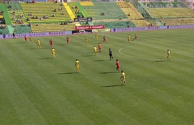 Fază la limită în CS Mioveni - UTA » Noi probleme cu VAR-ul în Liga 1? „Pare ofsaid de jumătate de metru” + ce ar fi făcut primarul