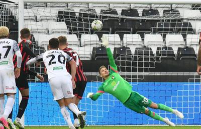 Problemă pentru națională » Ionuț Radu a debutat oficial la Bournemouth, dar portarul român va apăra numai în Cupă în Anglia