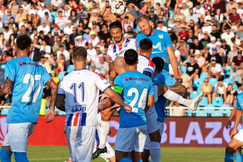 FC Voluntari e pe locul 6, dar soarta lui Poenaru în pericol / Sursă foto: Facebook@ SC Oțelul Galați
