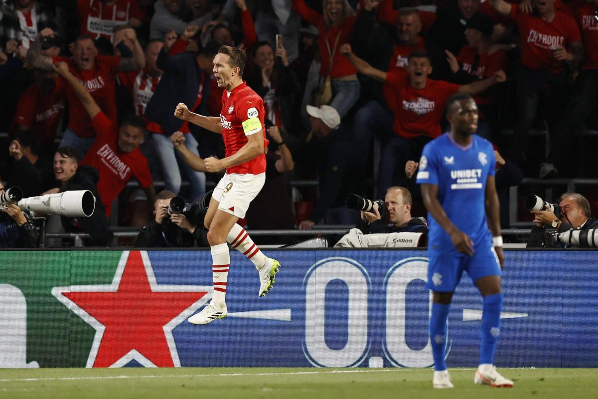 S-a terminat play-off-ul Champions League » Rangers a fost umilită de PSV, Sorescu și Racovițan au fost eliminați de Copenhaga + toate echipele calificate și cum arată urnele