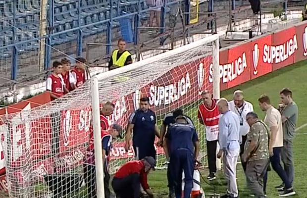 Imagini incredibile înainte de Oțelul - Sepsi! » Eroare de 3 centimetri la porți, iar gazdele au pus mâna pe lopeți
