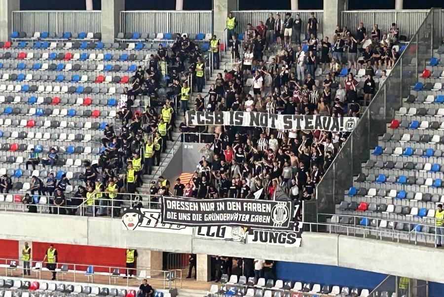 Mesajul afișat de ultrașii lui LASK Învinși pe teren, austriecii și-au arătat colții în peluză: „FCSB is not Steaua!”
