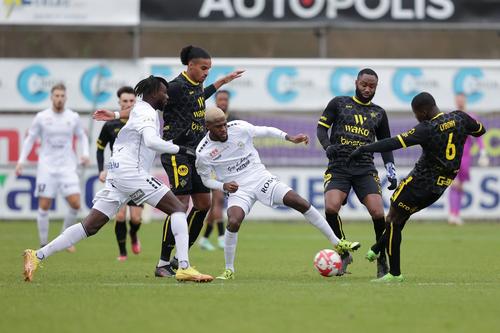 Herman Moussaki este primul din stânga imaginii / Foto: Imago Images