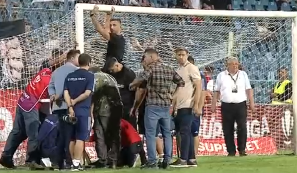 Probleme cu porțile stadionului din Galați înaintea meciului cu Sepsi