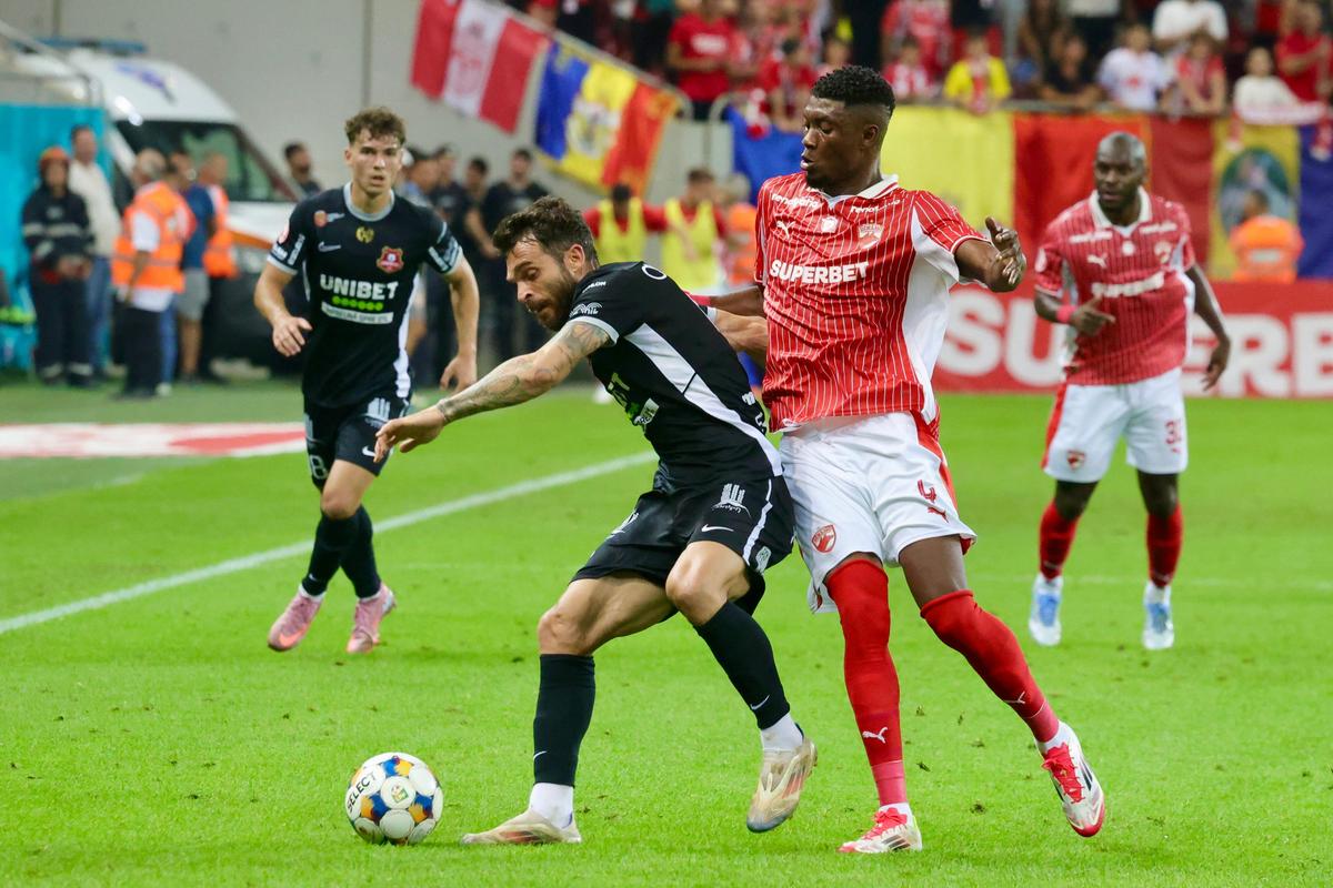 Dinamo - Hermannstadt 2-0. Și-au arătat colții după pauză » Dinamo obține 3 puncte importante și e pe podium