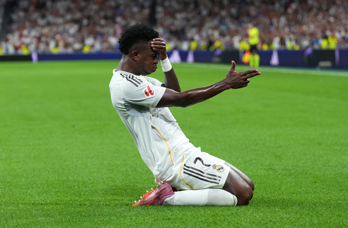 Mbappe contestă VAR-ul, după ce Real Madrid a avut TREI goluri anulate! Imaginea postată de francez
