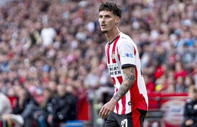 Olandezii s-au lămurit deja cu Dennis Man » „În România sunt înnebuniți după el. Poate că PSV mai are răbdare”