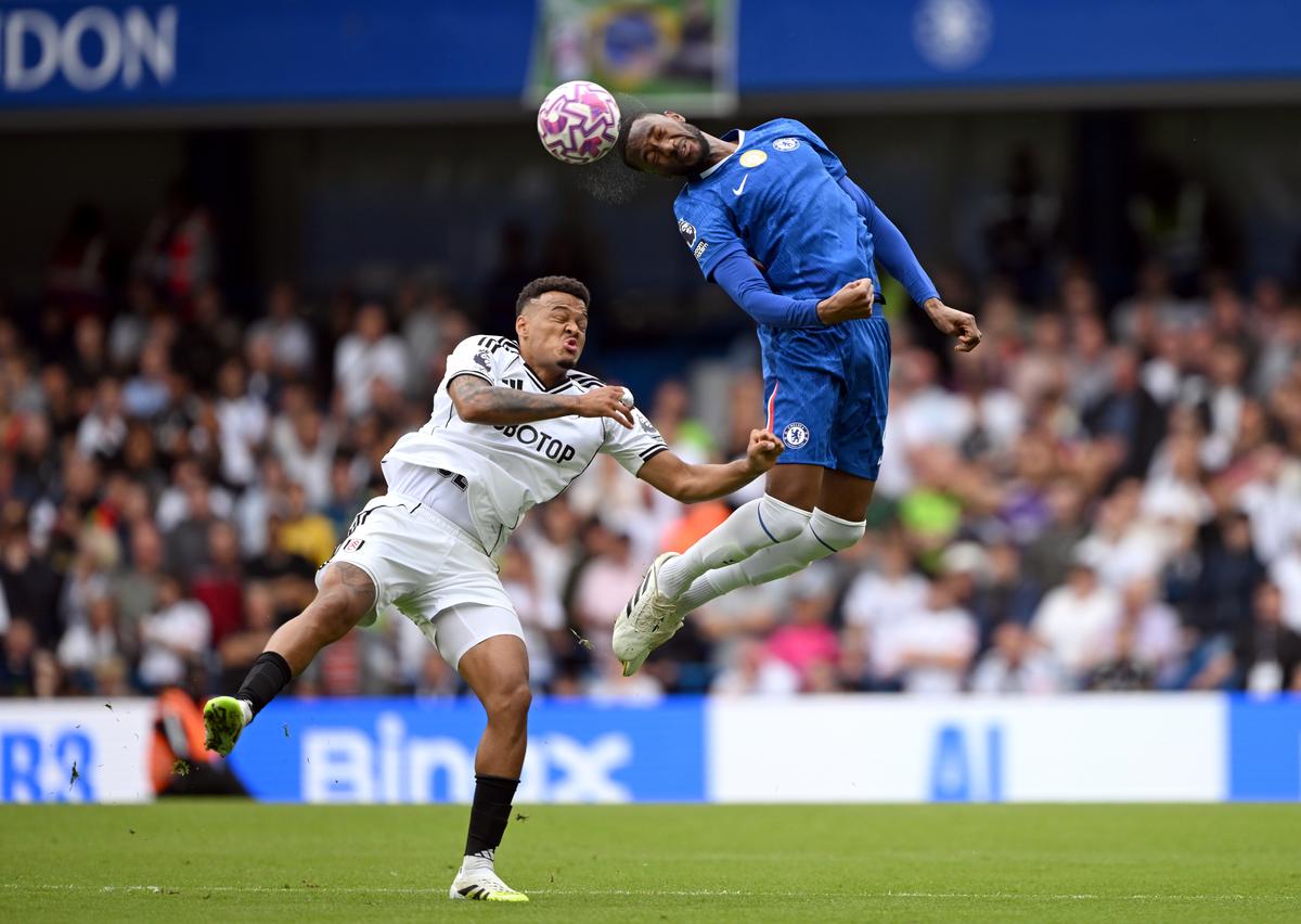 Două faze fixe au liniștit-o pe Fulham » Chelsea câștigă și urcă pe primul loc în Premier League