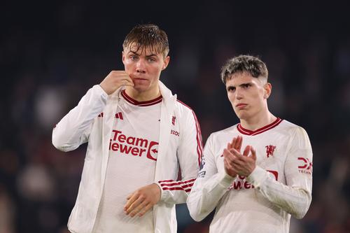 Rasmus Hojlund (stânga) va deveni jucătorul lui Napoli // FOTO: Getty Images