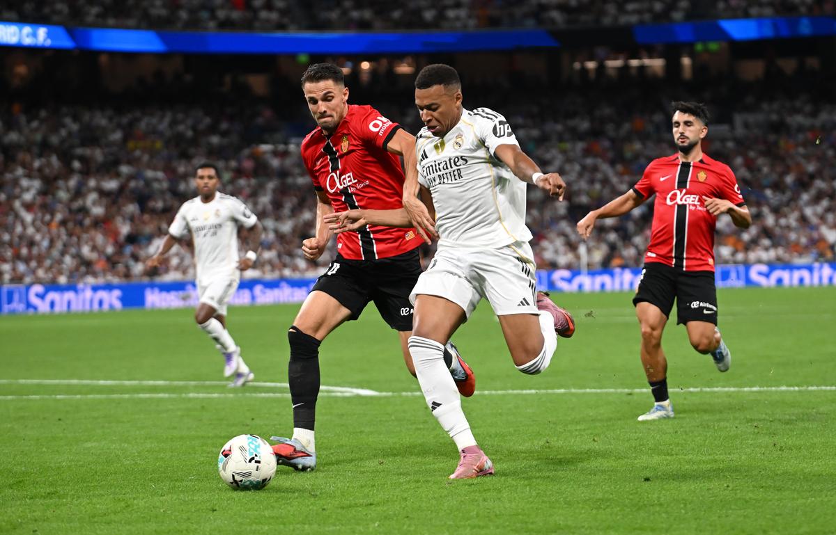 Mbappe contestă VAR-ul, după ce Real Madrid a avut TREI goluri anulate! Imaginea postată de francez