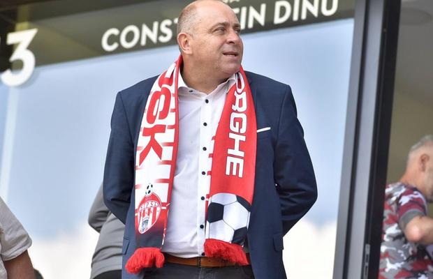 Prăpăd la Sepsi! Dioszegi a intrat peste fotbaliști în vestiar: „Știți ce am făcut la pauză? Mi-am ieșit din minți, nu mai pot!”