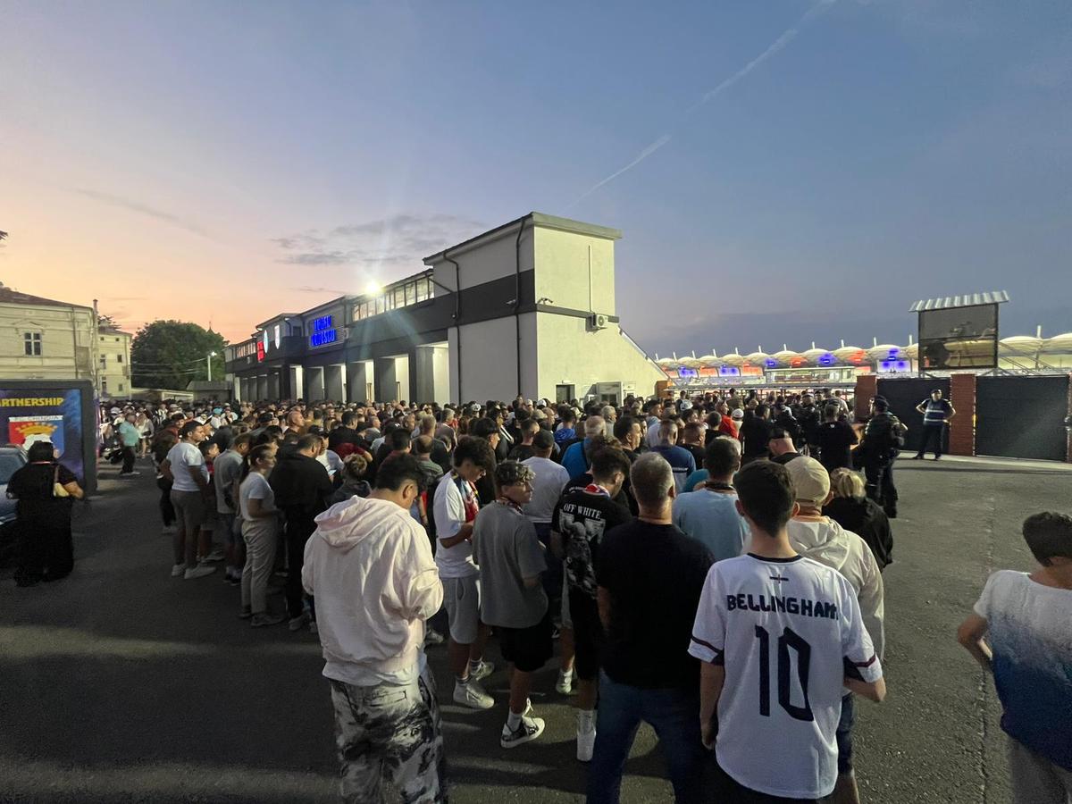 Imagini înainte de FCSB - UTA Arad