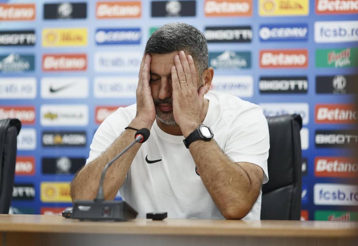 Imagini de la finalul meciului FCSB - UTA