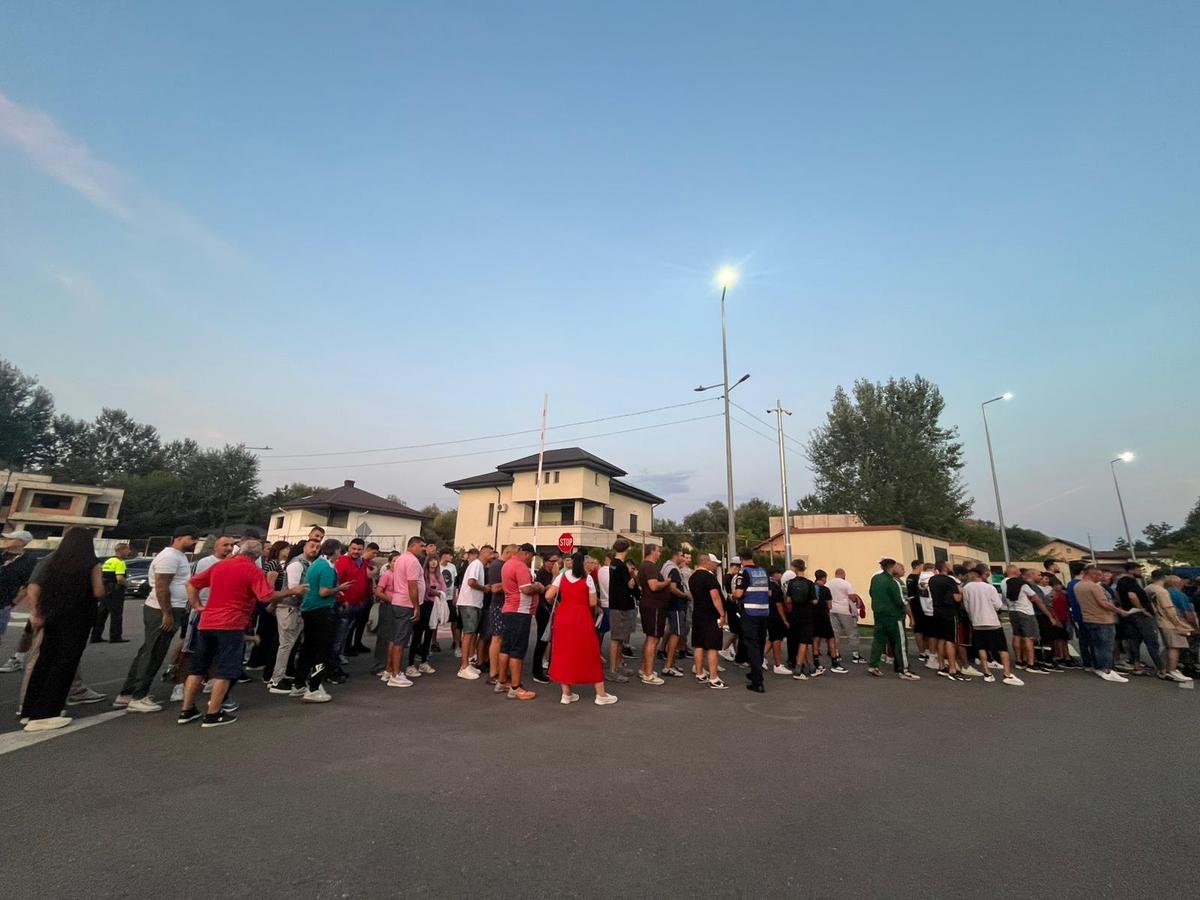 Cozi imense înaintea meciului FCSB - UTA Arad