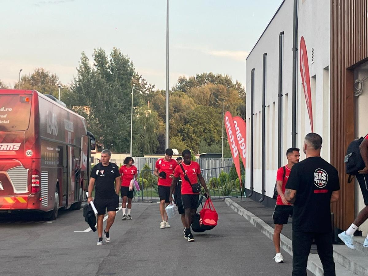 Imagini înainte de FCSB - UTA Arad
