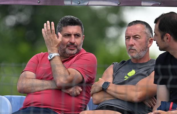 Detalii incendiare din haosul de la FCSB! » Vestiarul a „explodat”, jucătorii s-au săturat de Mihai Stoica: „Și Robert, șoferul, are tot atâtea meciuri prin Europa”