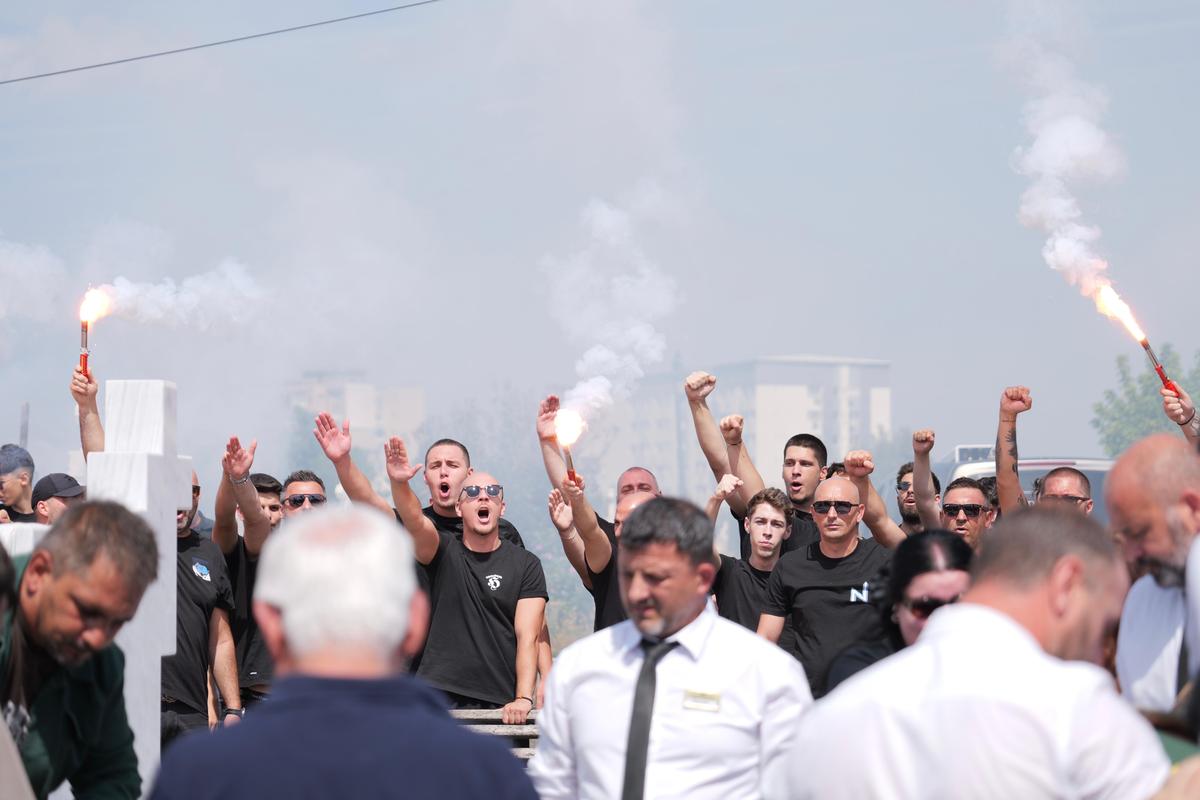 Cortegiu funerar pentru Nae Ungureanu