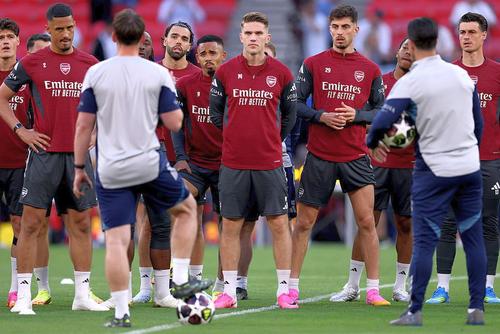 Barcelona este într-un stadiu avansat al negocierilor cu Arsenal pentru transferul atacantului Gabriel Jesus// FOTO Getty Images