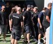 Sicriul lui Nae Ungureanu, pe gazonul stadionului din Craiova