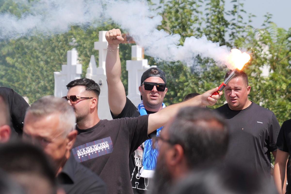 Cortegiu funerar pentru Nae Ungureanu
