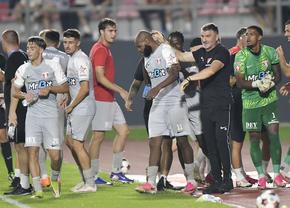FCSB pierde lamentabil cu UTA! Are liniște în vestiar, nu și în tribune: „Demisia, demisia!” » Prima victorie a sezonului pentru Mihalcea! Noul clasament