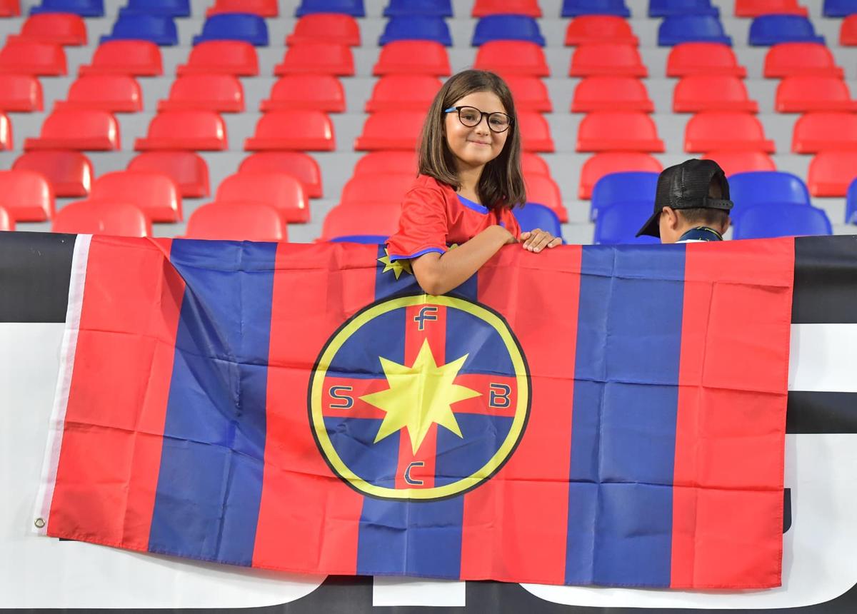 Imagini înainte de FCSB - UTA Arad