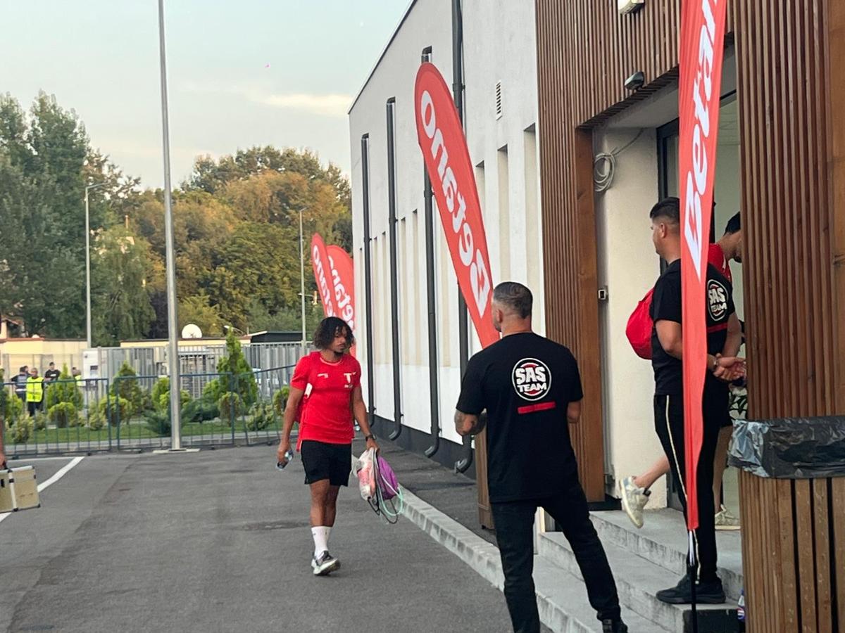 Imagini înainte de FCSB - UTA Arad