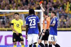 Temperament italian! Eliminat după 3 minute, s-a răzbunat pe emblema Borussiei
