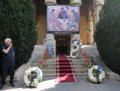 Nae Ungureanu va fi înmormântat azi lângă Ilie Balaci » Sicriul a fost adus ...