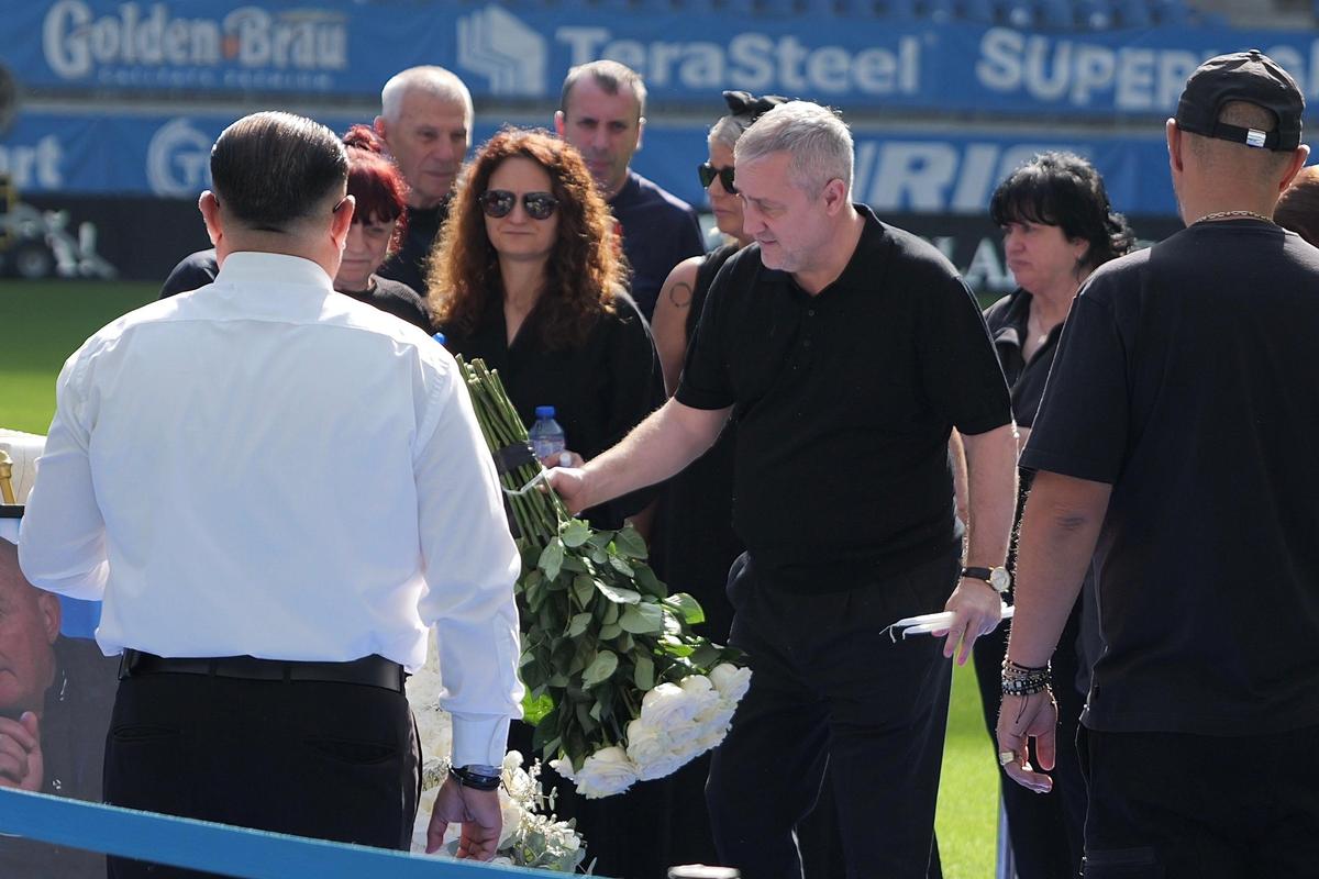 Mihai Rotaru i-a adus un omagiu lui Nae Ungureanu