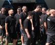 Sicriul lui Nae Ungureanu, pe gazonul stadionului din Craiova