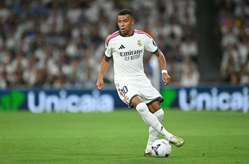 Kylian Mbappe, în tricoul lui Real Madrid// foto: Getty Images