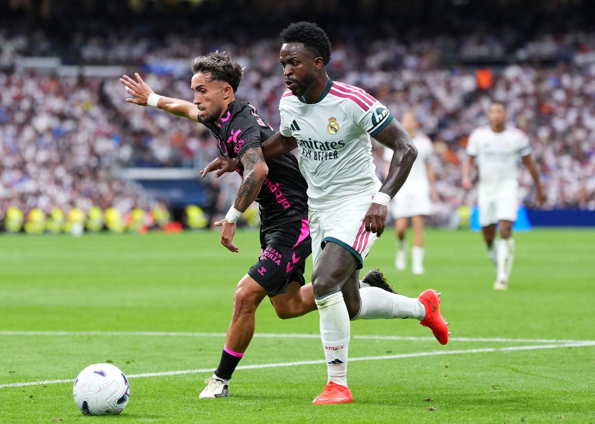 Real Madrid - Malaga 4-0 » Recital pe „Bernabeu”, start perfect pentru Jose Mourinho
