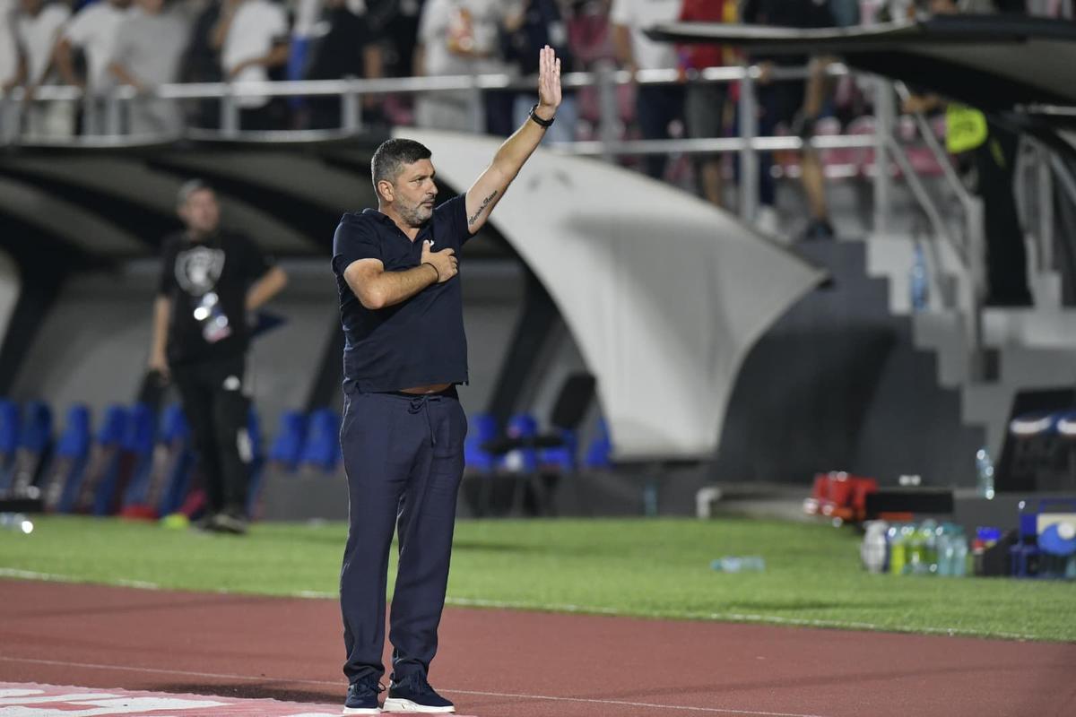 Imagini de la finalul meciului FCSB - UTA