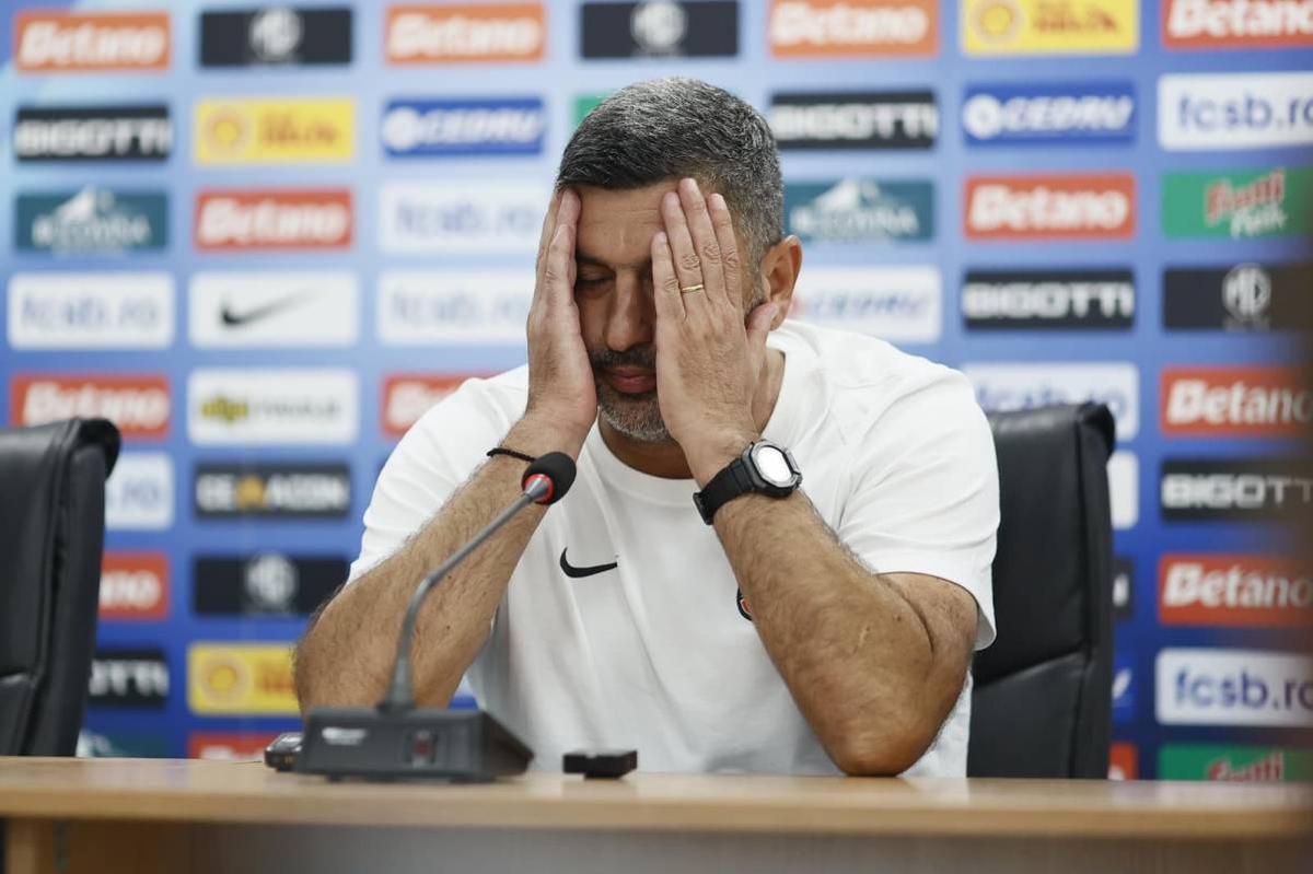 Imagini de la finalul meciului FCSB - UTA