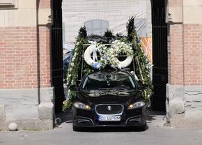 Nae Ungureanu va fi înmormântat azi lângă Ilie Balaci »  Cortegiul funerar a ajuns la Biserica „Sfânta Treime”