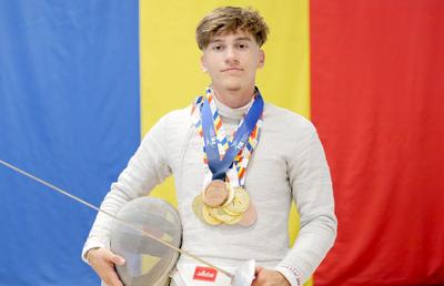 Noua „perlă” a scrimei de la Dinamo » La 17 ani are bronz mondial și 32 de medalii: „El este modelul meu!”