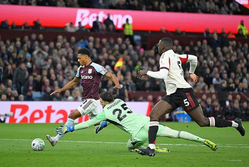 Ollie Watkins, aici în acțiune pentru Aston Villa // foto: Guliver/gettyimages
