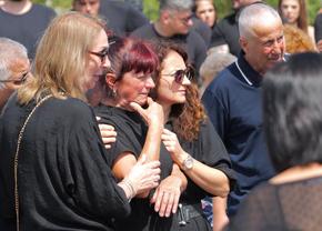 Nae Ungureanu va fi înmormântat azi lângă Ilie Balaci » Cortegiul funerar a ajuns la Cimitirul Sineasca