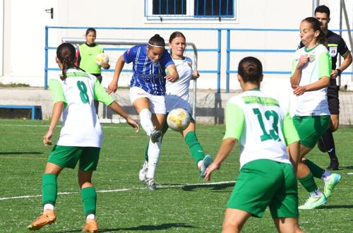 Farul - Vasas, în Superliga feminină/ foto: FRF.ro