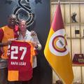Rafael Leao, prezentat oficial la Galatasaray / Sursă foto: X Nicolo Schira