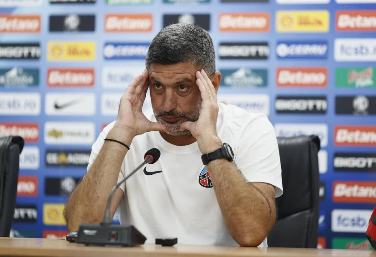 Imagini de la finalul meciului FCSB - UTA