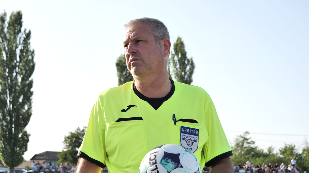 Fără VAR, dar cu mici, bere și scandal » A început fotbalul în Ialomița! Reguli noi și strategii care sigur n-ar funcționa în Superliga: „Nu filmați aici! E bucătărie internă”