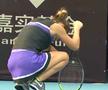 SIMONA HALEP - EKATERINA ALEXANDROVA 2-6, 3-6 // VIDEO + FOTO » Simona Halep, OUT de la Beijing! Cu probleme fizice, Simona pierde fără drept de apel cu Alexandrova