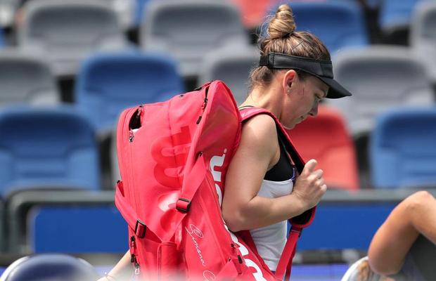 Simona Halep are probleme serioase: „Trebuie să merg acasă și să fac un RMN! Accidentarea mi s-a agravat” » E în pericol finalul sezonului?