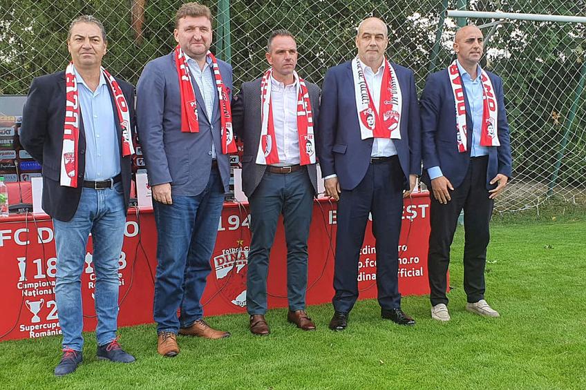 De la stânga la dreapta: Marcos Rubino, Dorin Șerdean, Pablo Cortacero, Alex Couto, Rufo Collado