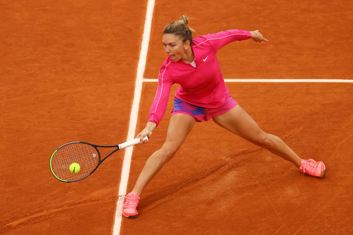 Simona Halep o învinge în două seturi pe Irina Begu la Roland Garros! Cu cine va juca în turul III
