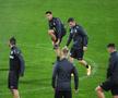 CFR CLUJ - KUPS KUOPIO. Superstiția lui Dan Petrescu la antrenament + declarații înainte de duelul din Europa League: „Trebuie să fim perfecți, mi-e teamă de ei. Cine știe cine este echipa asta?!”